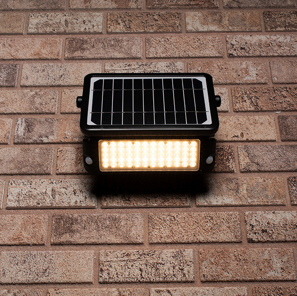 Black solar floodlight with sensor | 3000K | 10W LDR01389 - 1