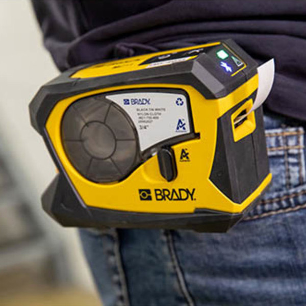 Brady M211 label printer with Case Set 147927 - 4