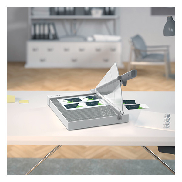 A4 guillotine (10 sheets) | Leitz Precision Home Office 226578 - 4