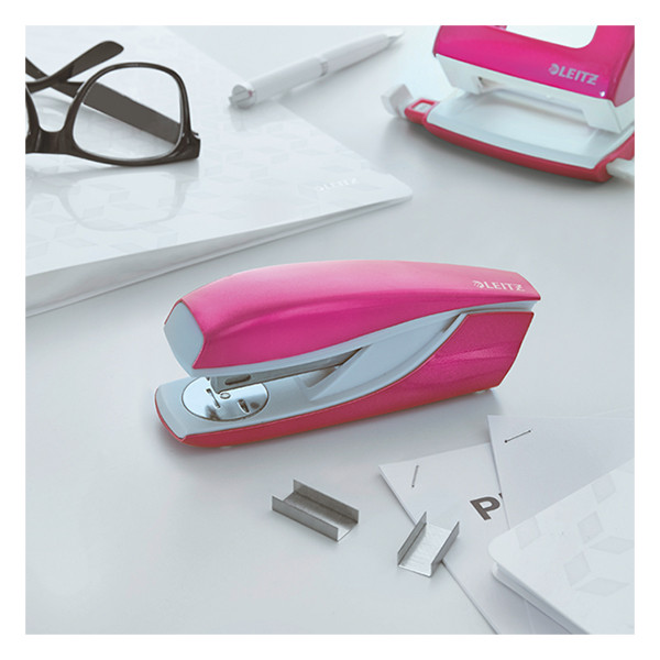 Leitz WOW NeXXt metallic pink stapler 55021023 211907 - 2