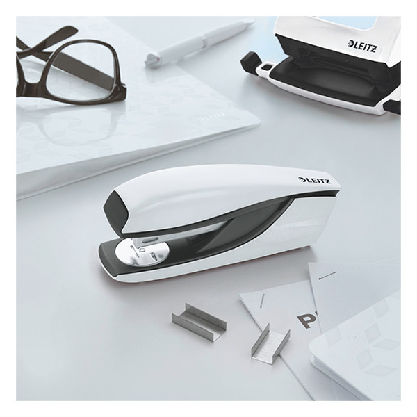 Leitz WOW NeXXt metallic white stapler 55021001 226051 - 2
